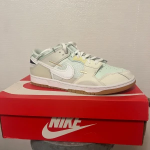 Nike dunk low scrap sea glass  -  oanvända äkta skor!