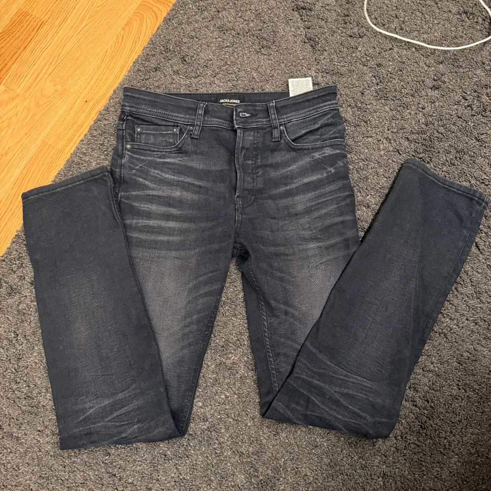 Feta jeans i bra skick. Storlek 27x32, modell slim fit. Jeans & Byxor.