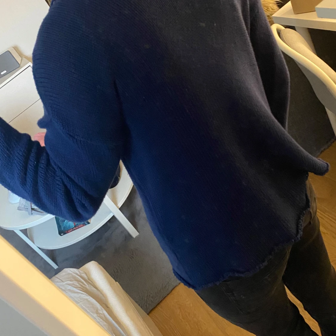 Mörkblå stickad tröja med stjärna från Bondelid - 90