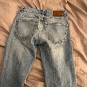 Blå jeans  - ljusblåa jeans från lager 157, säljs pga jag inte använder längre. stl s, vid intresse/frågor/mer bilder skriv privat. 