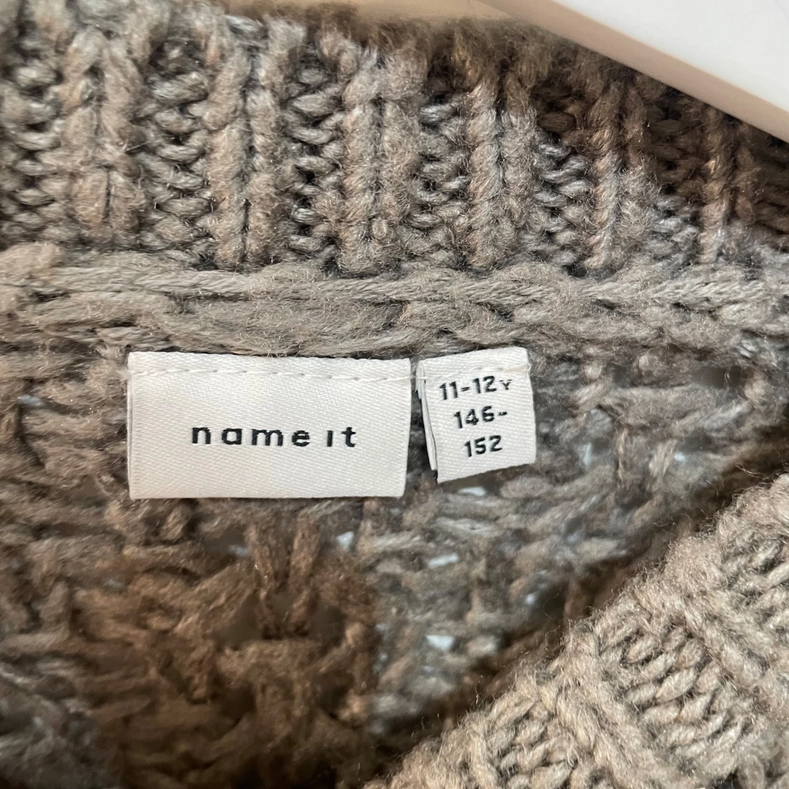 Grå stickad tröja från Name It - 90