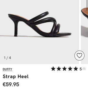 Strap heel - Nelly - Snygga svarta klackar från Nelly, aldrig använda därav prislappen kvar. Slutsålda hos Nelly. Köpt för 695kr🤍