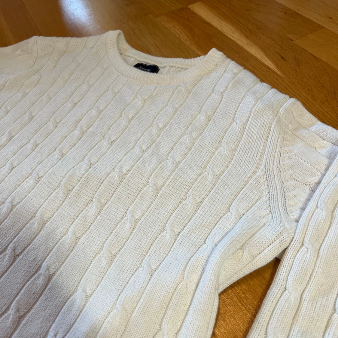 Kabelstickad vit tröja Boomerang - 90