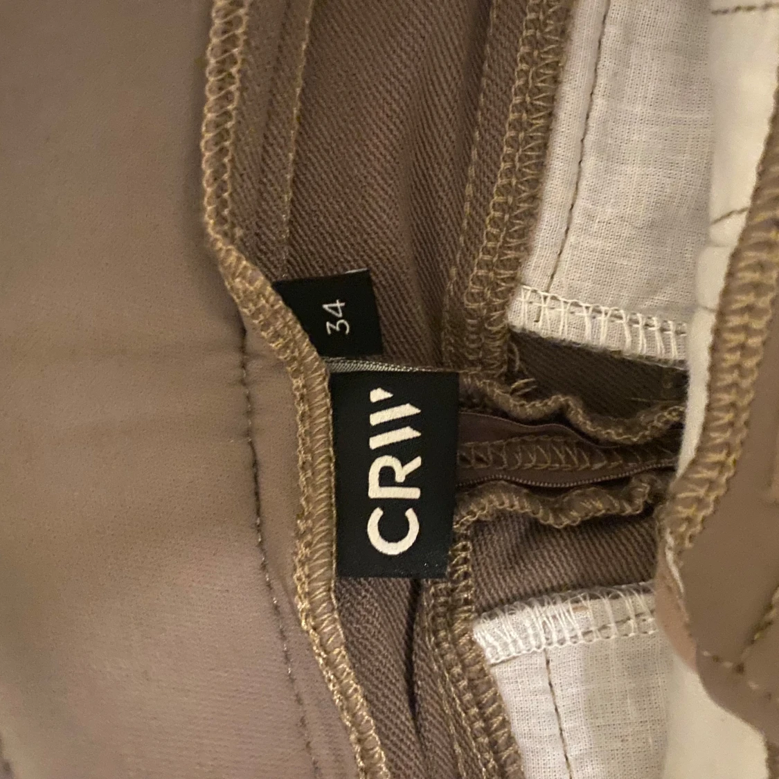 Beiga ridbyxor från CRW - 91