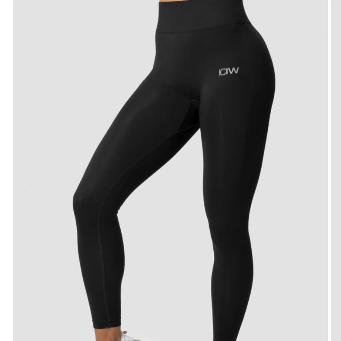 Svarta leggings från ICANIWILL