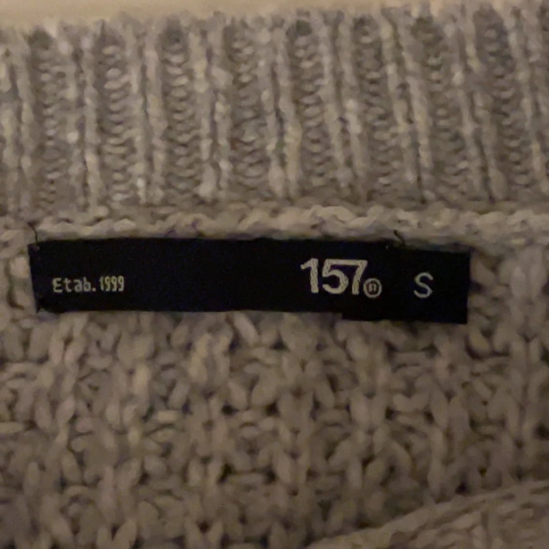 Grå stickad tröja från 157 - 91