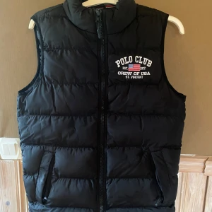 Varm tjock väst  - Mycket fint skick