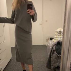Stickat Set❣️❣️ - stickat Set som aldrig är använt, Köpt på bikbok förra vintern!! Är 1.63cm lång