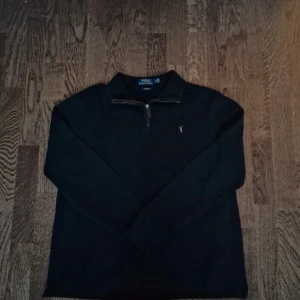 Ralph lauren 1/4 zip - Mycket bra skick, knappt använd