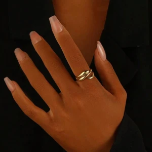 Helt ny ring - Justerbar o superfin 