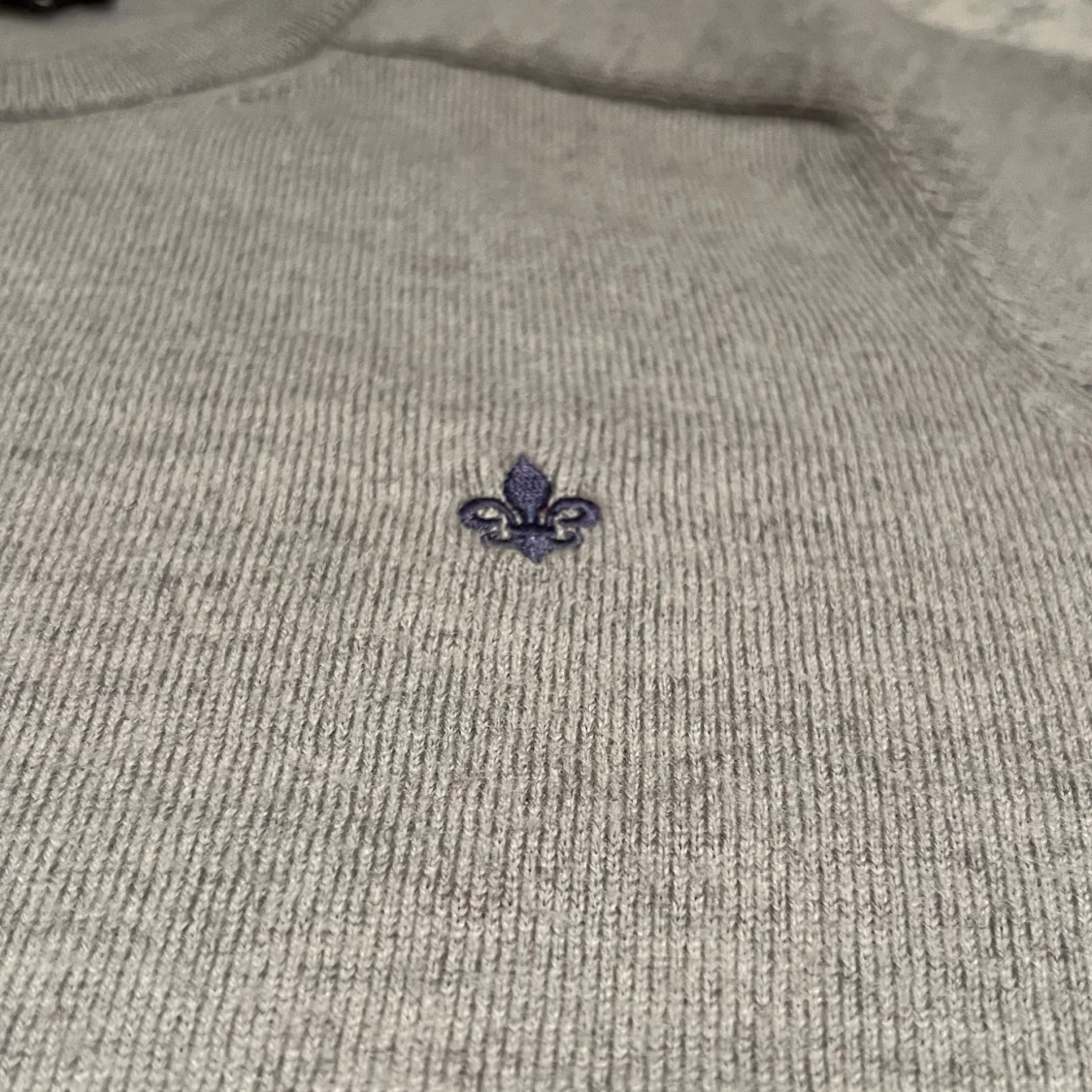 Grå tröja från Morris - 90