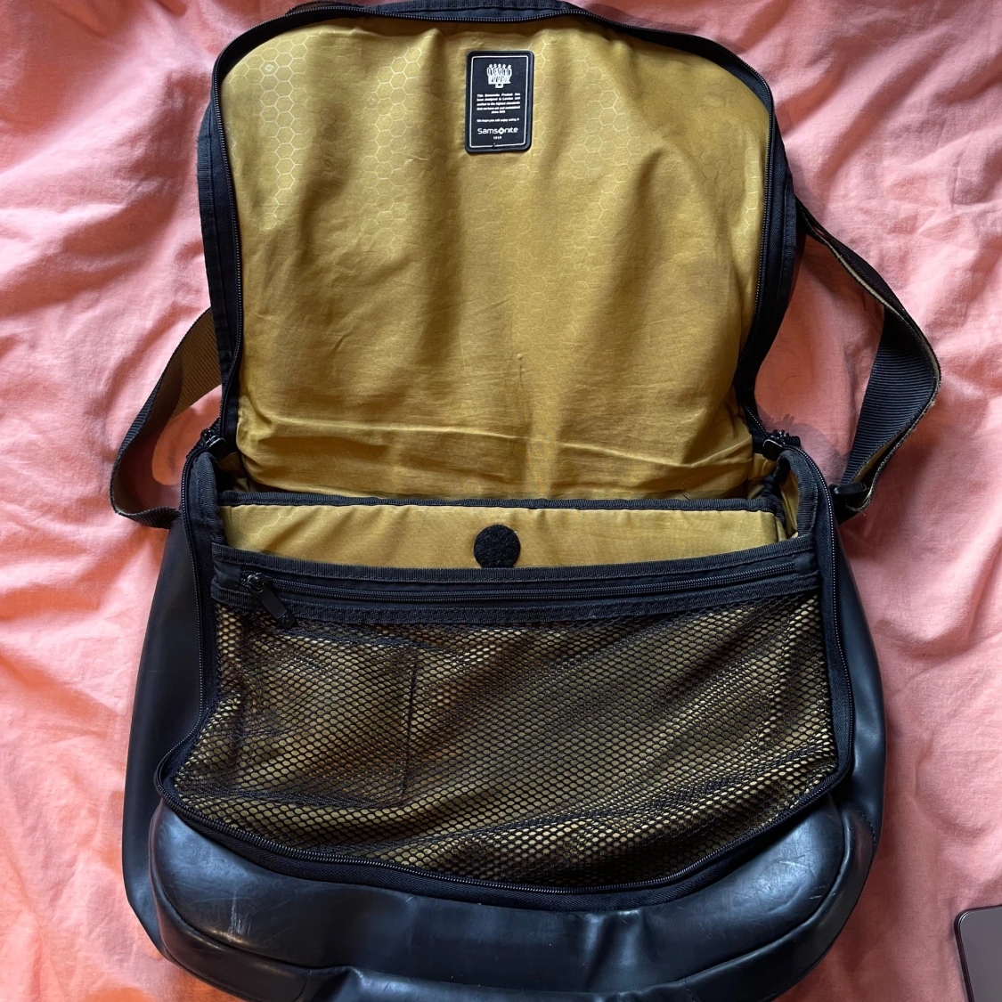 Svart axelväska från samsonite - 91