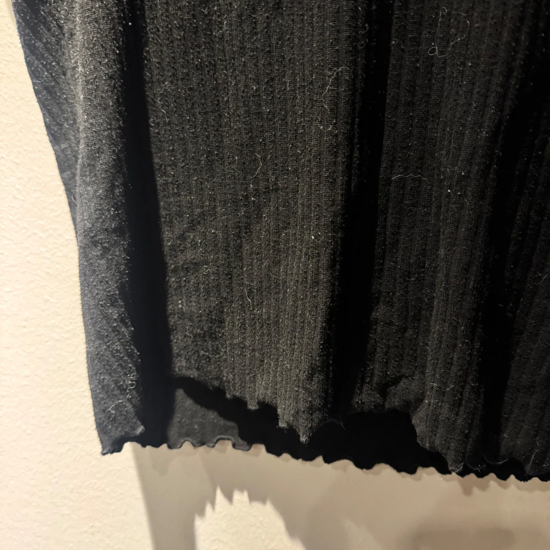 Svart ribbad topp från Only - 90