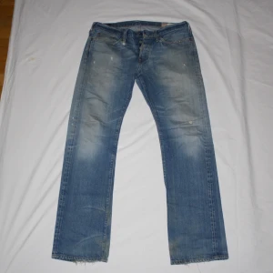 Evisu Jeans  - Evisu jeans, använda. Storlek: midja ca 42cm, längd ca 103cm.  