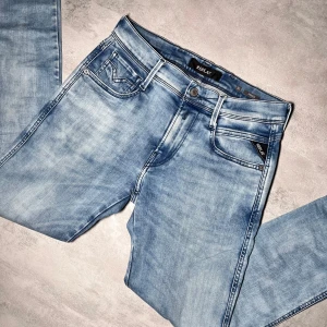 Replay jeans  - Replay jeans | Modell Anbass | Väldigt bra skick | Storlek W30 L32. 