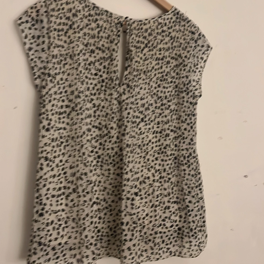 Mönstrad blus från KappAhl - 92