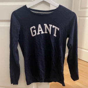 Gant tröja - Bara använd några gånger, jätte bra skick. 