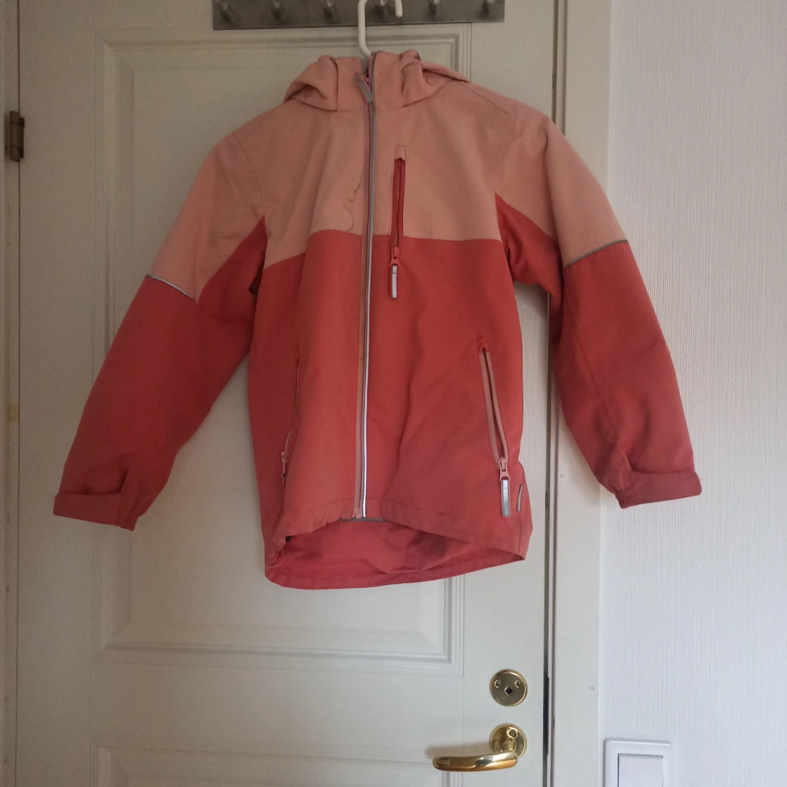 Rosa barns regnjacka från Polarn O. Pyret