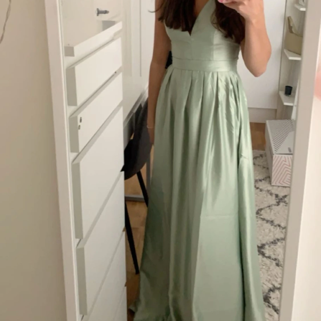 Supersnygg grön balklänning  - 90