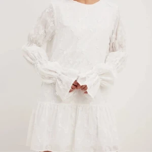 Vit klänning - Perfekt till studenten !!