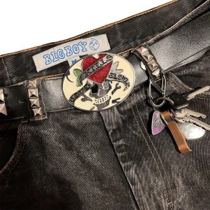 2000s Ed Hardy-spänne - Asfett Ed Hardy-spänne som inte kommer till användning, svin bra skick förutom att de ena ”ögat” är borta. Skärp ingår ej bara spännet