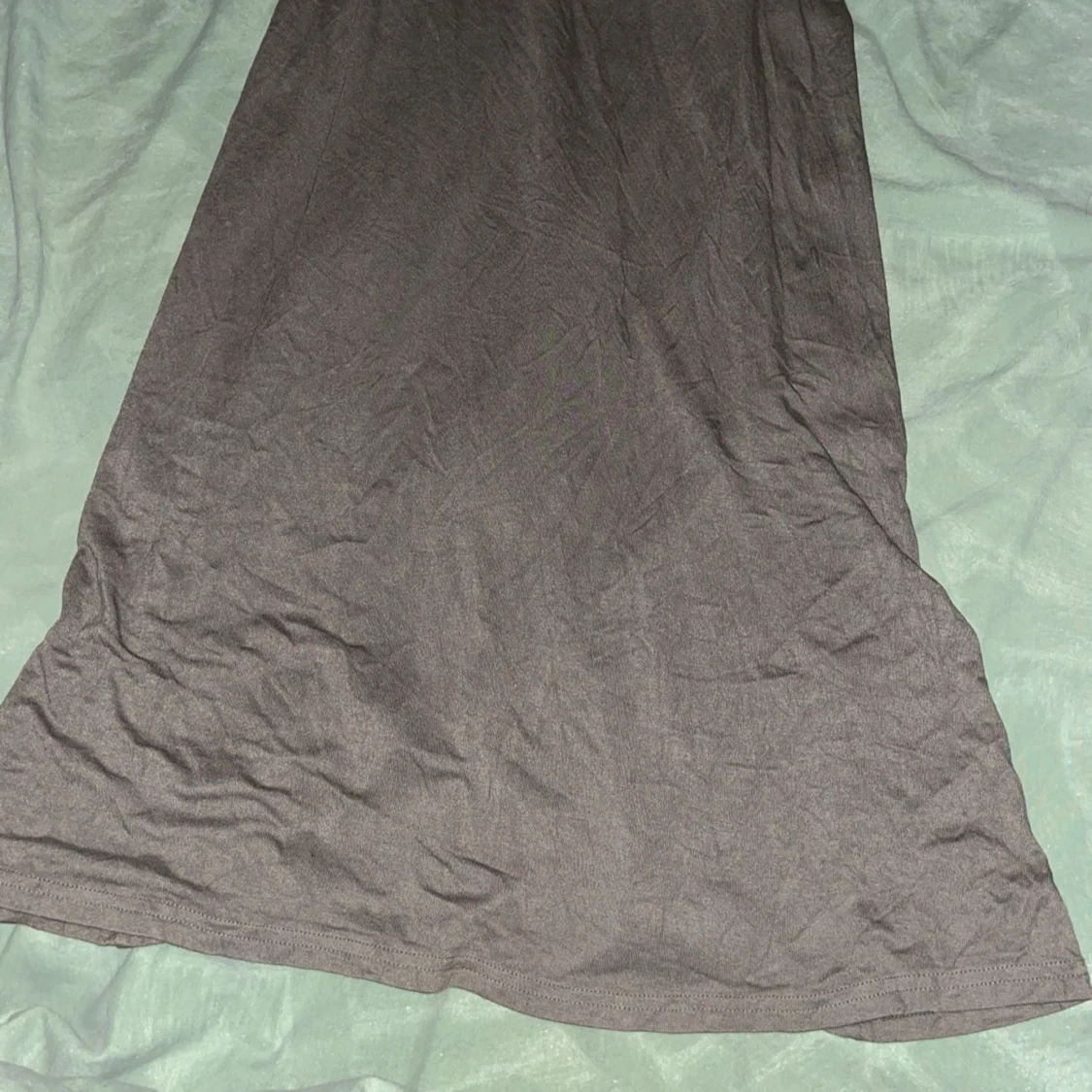 Brun/grön klänning med smala axelband - 90