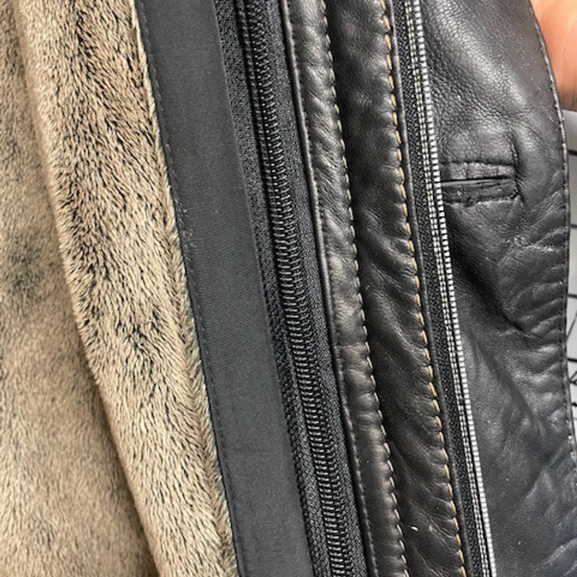 Svart skinnjacka från Trapper - 91