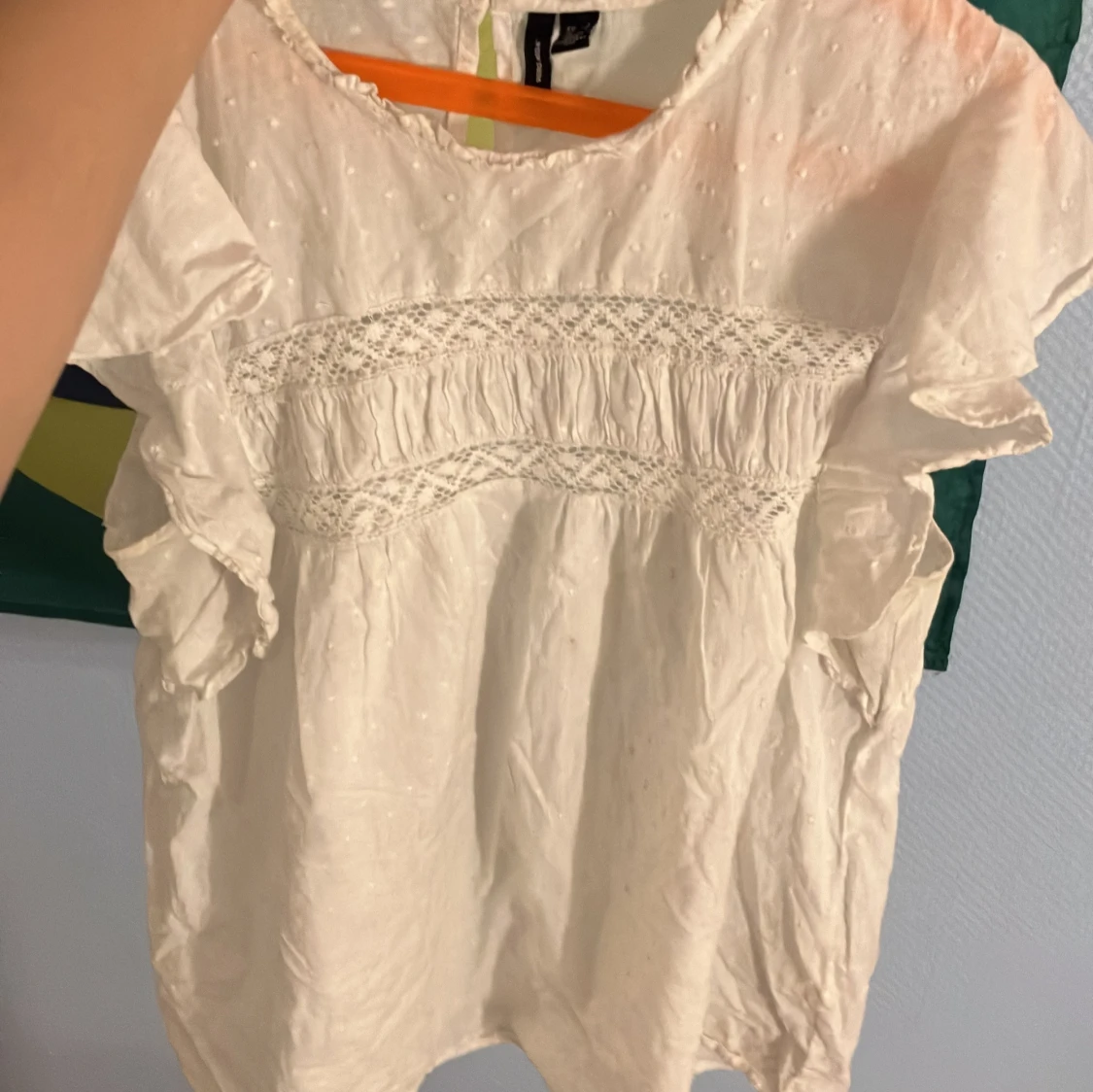 Stockholmsstil Vit blus från Vero Moda - 91