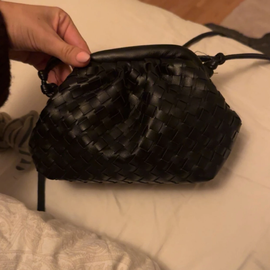 Svart flätad clutch/väska - 90