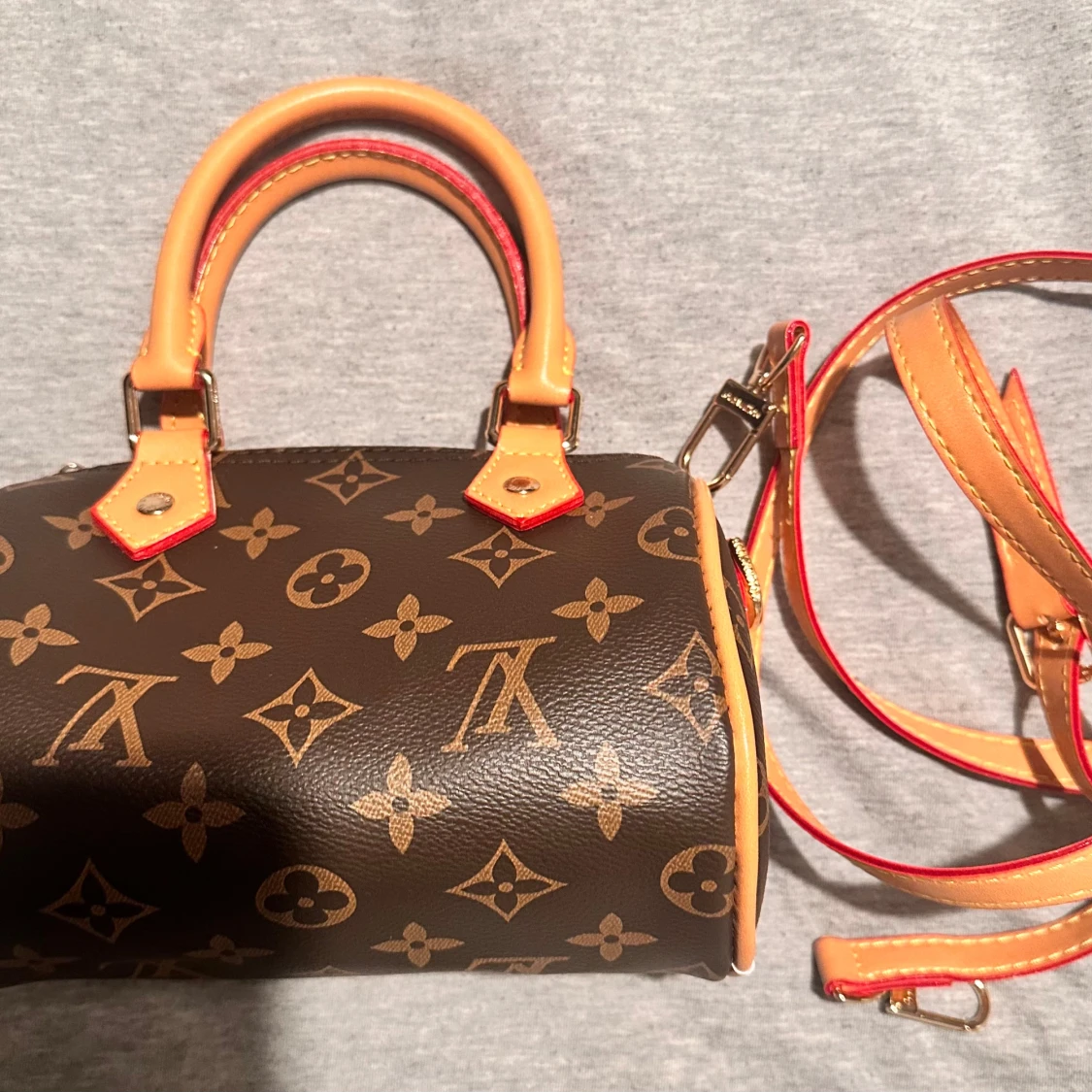 Brun liten väska  - 92