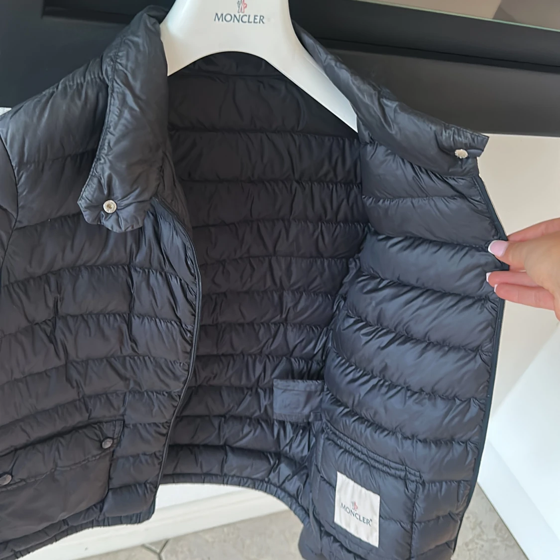 Moncler jacka  - 93