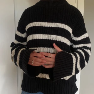 Stickad tröja - Stickad tröja från Ginatricot med finaste detaljerna!