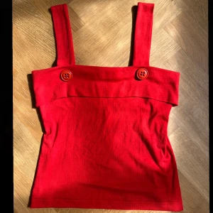 Röd vintage topp!! - Supercool röd topp❤️❤️