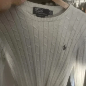 Ralph lauren - Långärmad Ralph lauren tröja i s fast passar typ xs inga defekter 