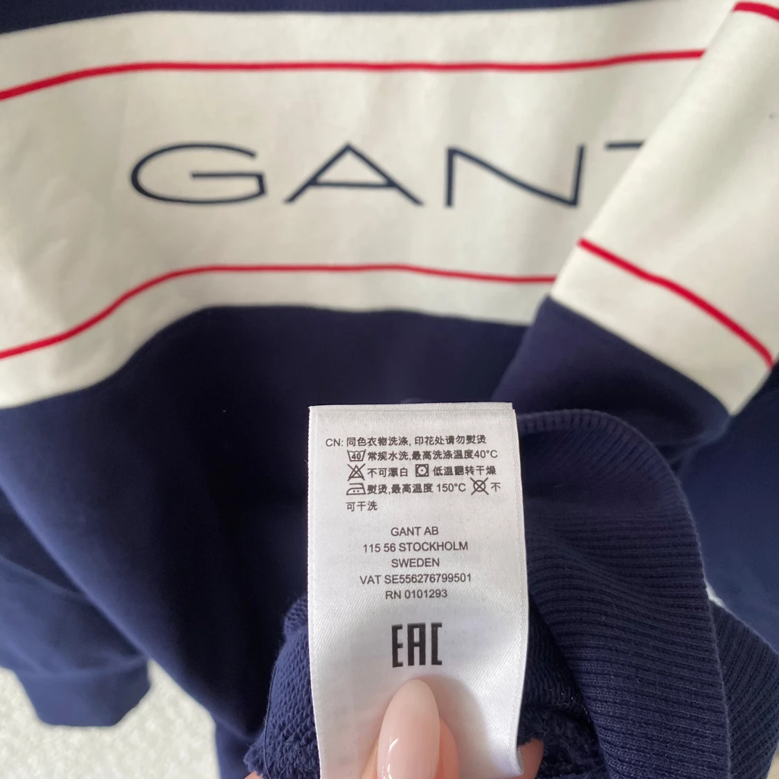 Mörkblå sweatshirt från GANT - 92
