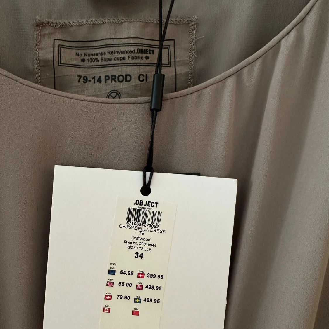 Oanvänd Klänning från .Object  - 90