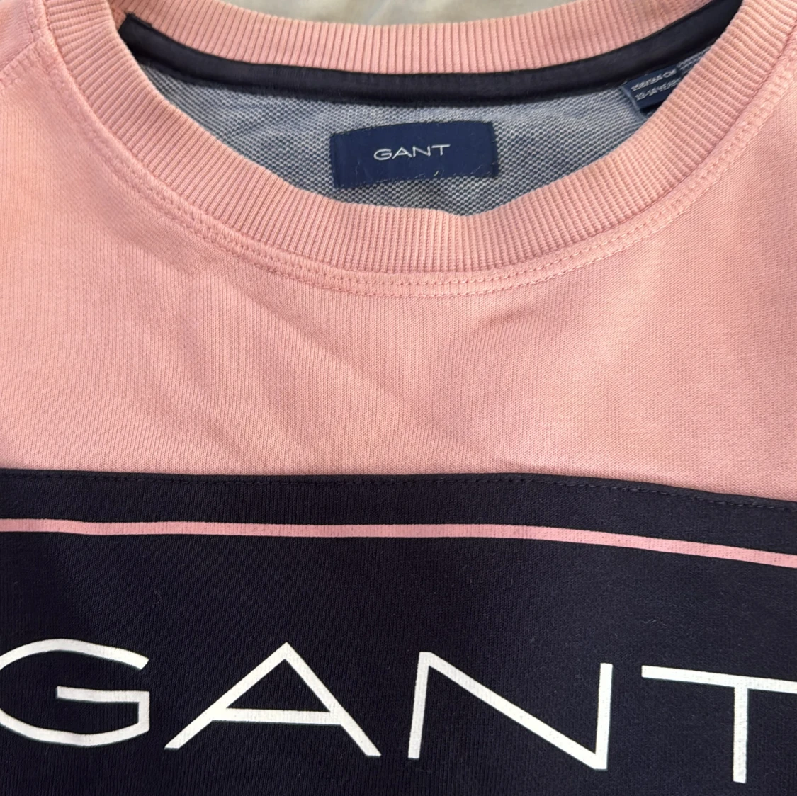 Rosa tröja från GANT - 91