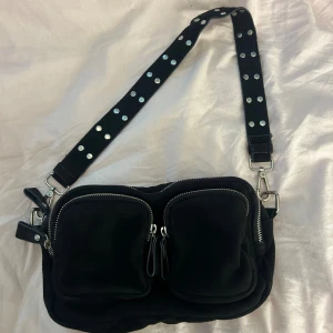 Snygg Väska - Snygg stilren väska från Gina!