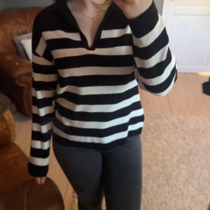 Randig tröja  - Fin randig tröja 