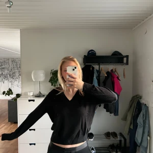 Kashmir tröja - Stickad tröja i 100% Kashmir, superskön och perfekt till hösten💞