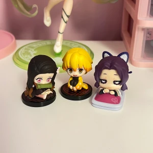 Demon Slayer figurer - Gott skick, har endast legat i en låda. Köpta på Sfbokhandeln 