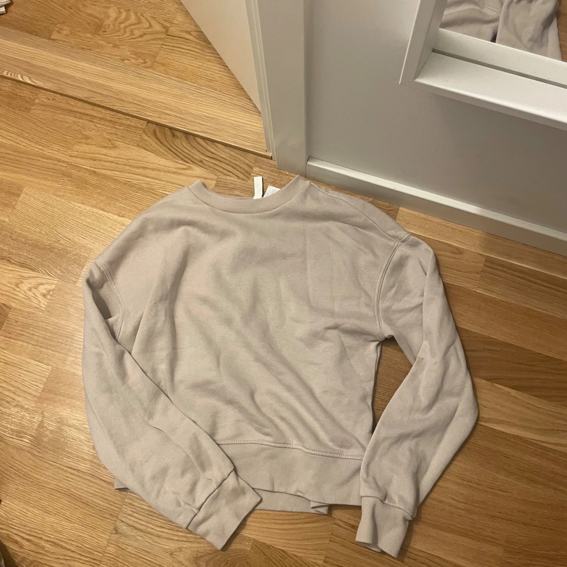 Beige sweatshirt  - 90