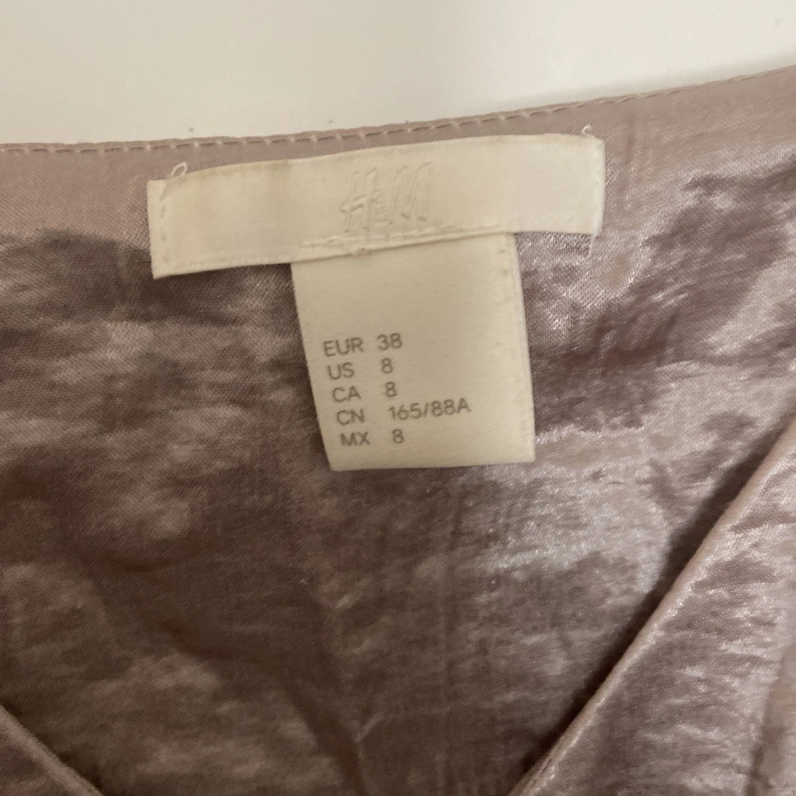 Beige glansig linnetopp från H&M - 91