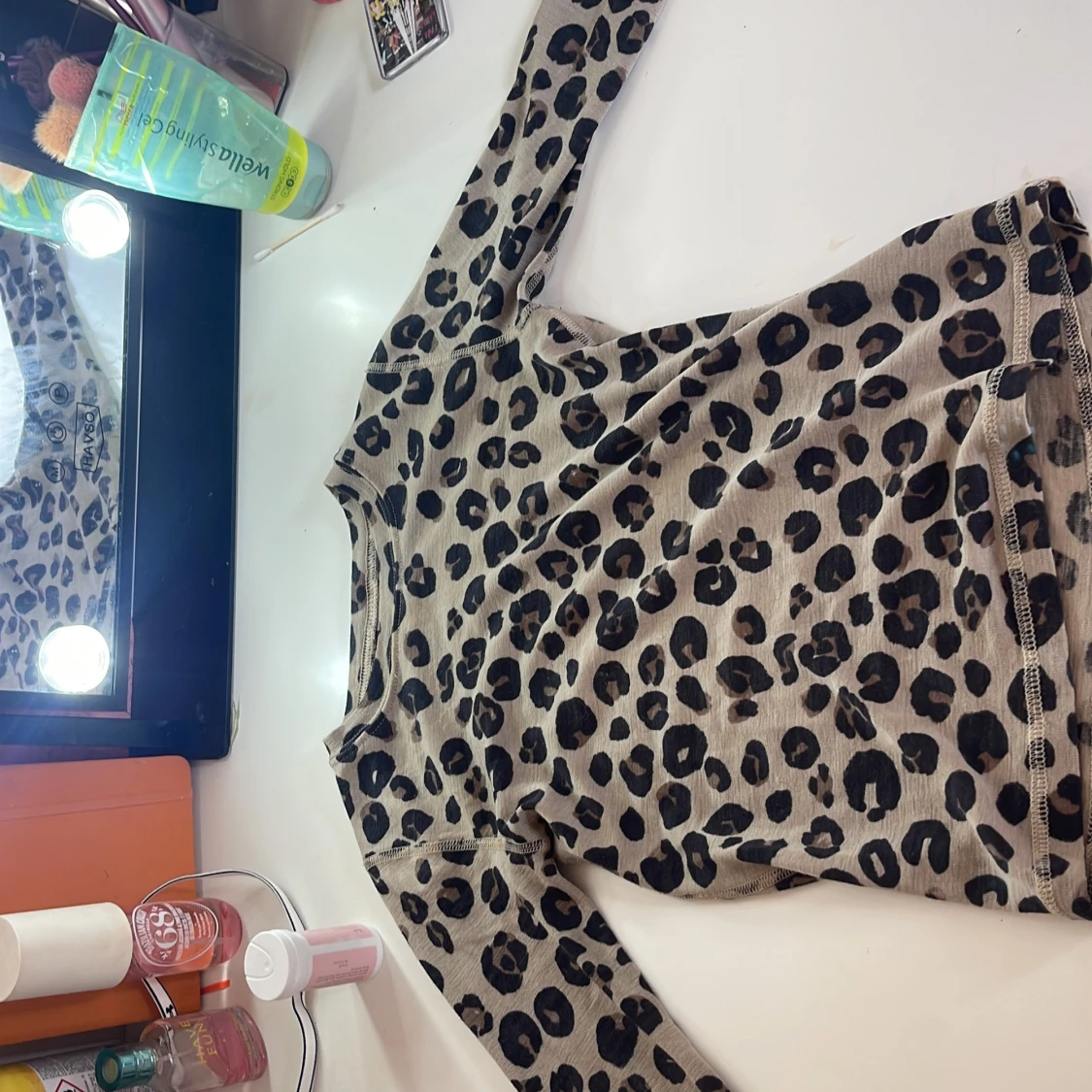 Leopardmönstrad topp - 93