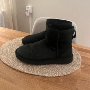 Ugg - Ugg i bra skick men använda 