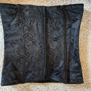 Korsett - Superfin korsett från zalando, perfekt till halloween🎃