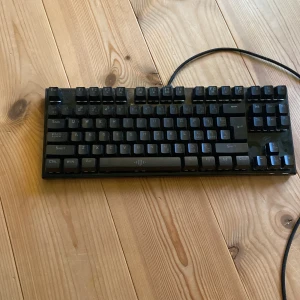 Gaming tangentbord  - Ett svart gaming tangentbord|inga defekter skick 8/10|