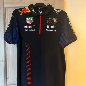 Redbull piké - En redbull f1 piké som aldrig använts. 