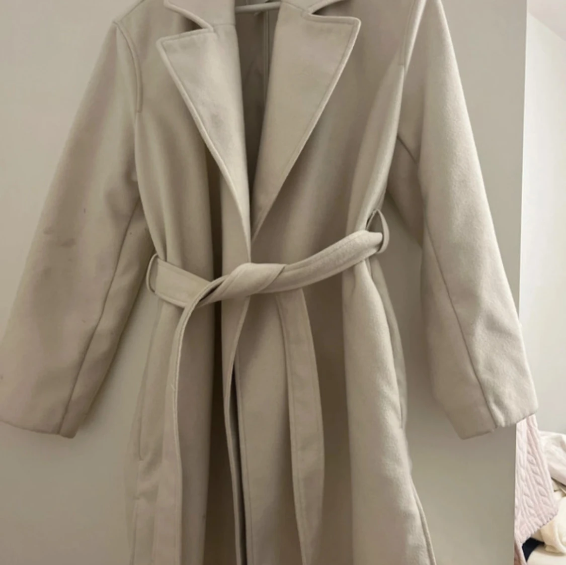 Beige kappa från H&M storlek S