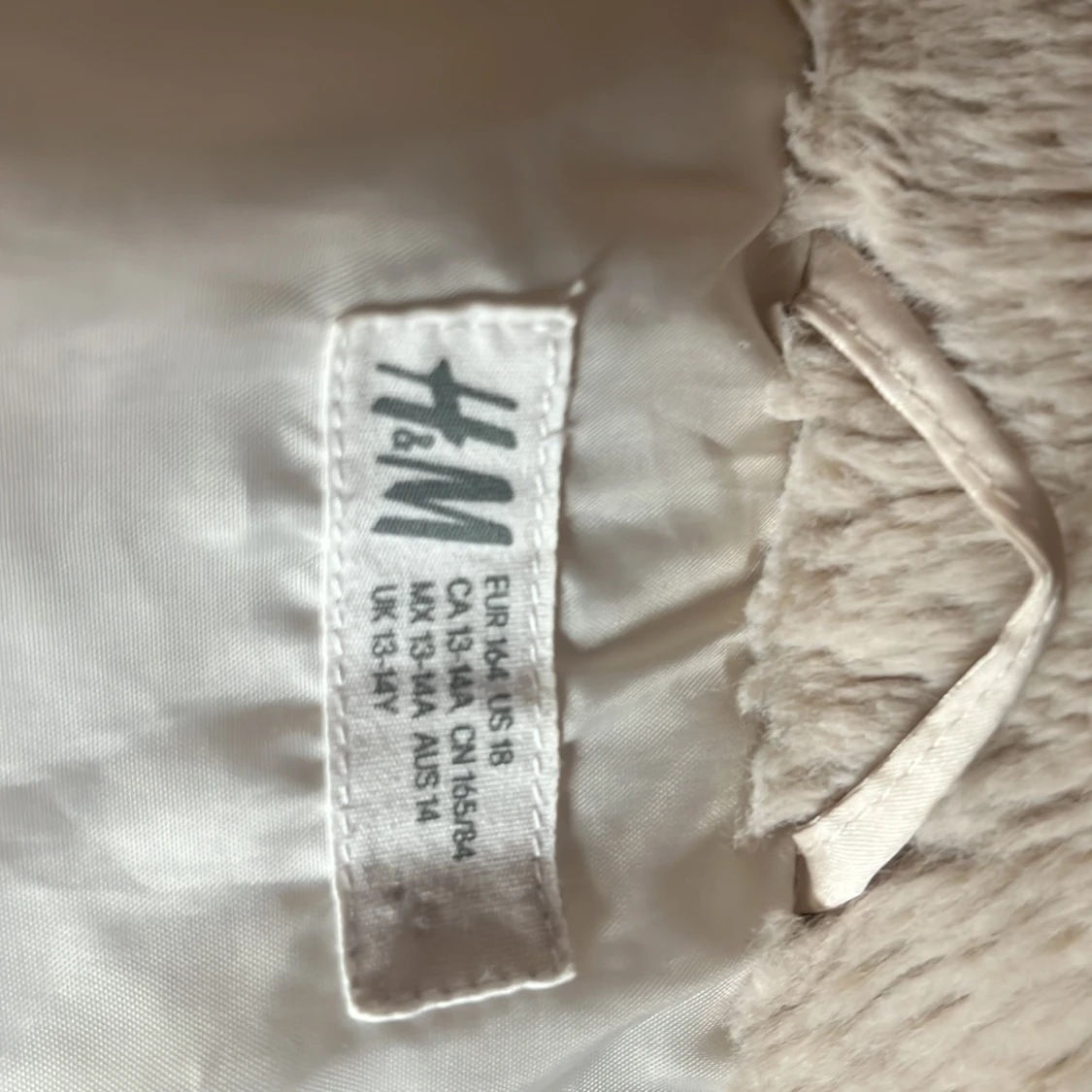 Vit dunjacka från H&M - 3